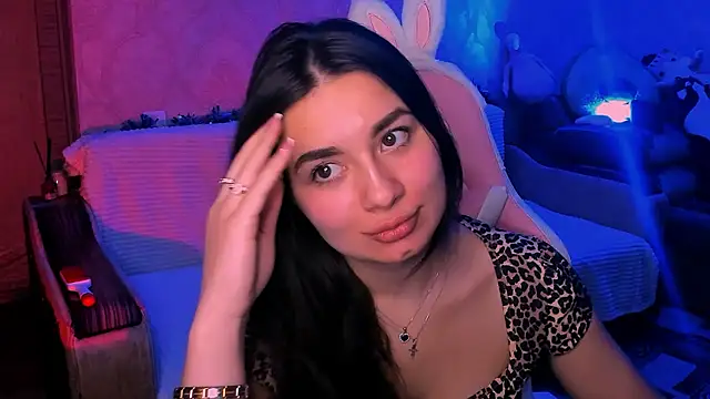 Snapshot of Swee_Alicee chatting on January 2026 06:10:02 PM Swee Alicee online show from January 2026 06:10:02 PM