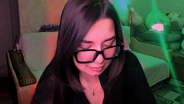 Snapshot of Swee_Alicee chatting on January 2026 06:46:02 PM Swee Alicee online show from January 2026 06:46:02 PM