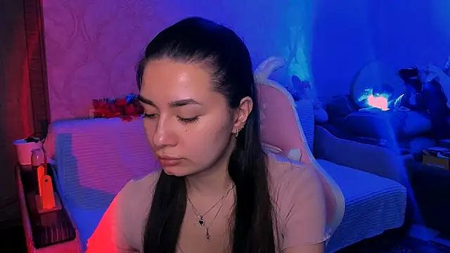 Snapshot of Swee_Alicee chatting on February 2026 07:19:02 PM Swee Alicee online show from February 2026 07:19:02 PM