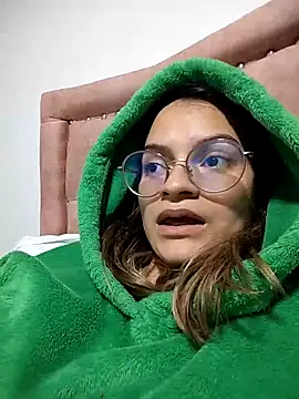 Snapshot of Angie_Pirss chatting on October 2025 09:47:02 PM Angie Pirss online show from October 2025 09:47:02 PM