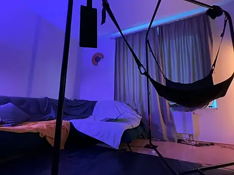 Snapshot of manforhotfun chatting on April 2026 04:14:01 PM manforhotfun online show from April 2026 04:14:01 PM