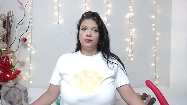 Snapshot of Nicol_Love0 chatting on January 2025 06:46:01 PM Nicol Love0 online show from January 2025 06:46:01 PM