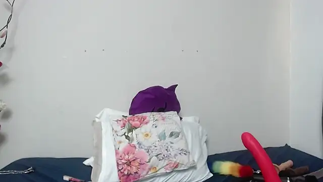 Snapshot of Nicol_Love0 chatting on January 2025 10:11:02 PM Nicol Love0 online show from January 2025 10:11:02 PM