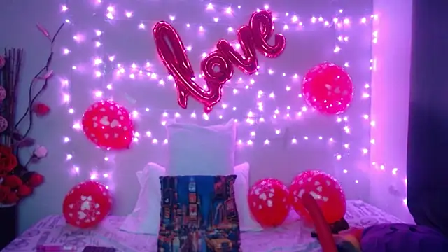 Snapshot of Nicol_Love0 chatting on February 2025 11:10:02 AM Nicol Love0 online show from February 2025 11:10:02 AM