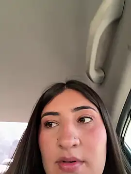 Snapshot of AhriCutte chatting on February 2025 06:13:01 PM AhriCutte online show from February 2025 06:13:01 PM