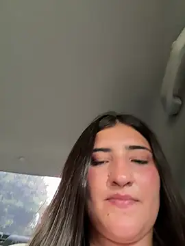 Snapshot of AhriCutte chatting on February 2025 09:17:01 PM AhriCutte online show from February 2025 09:17:01 PM