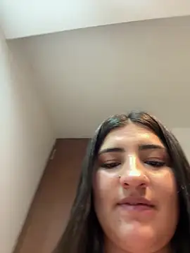 Snapshot of AhriCutte chatting on February 2025 06:19:01 PM AhriCutte online show from February 2025 06:19:01 PM