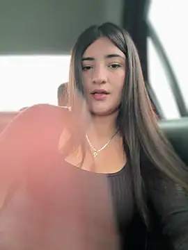 Snapshot of AhriCutte chatting on March 2025 04:51:02 PM AhriCutte online show from March 2025 04:51:02 PM