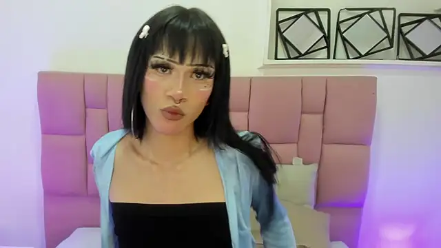 Snapshot of kitii_we3d chatting on December 2024 05:29:02 AM kitii we3d online show from December 2024 05:29:02 AM