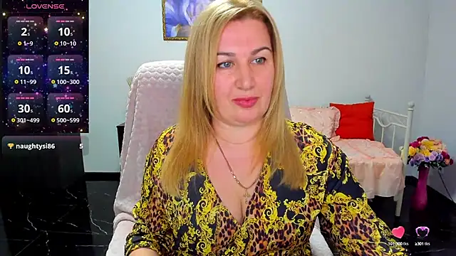 Lili Crossi online show from March 2025 06:49:01 AM