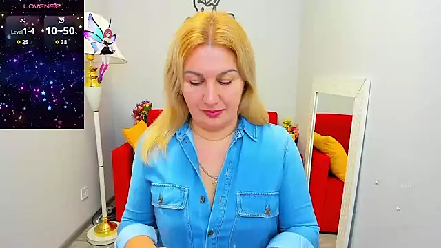 Lili Crossi online show from November 2025 06:36:01 AM