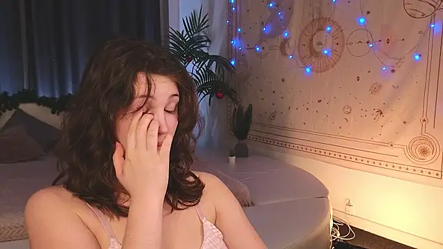 cherry lea online show from December 2024 06:42:02 PM