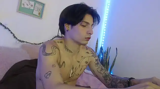 Apolo Hidalgo01 online show from December 2024 04:02:02 PM