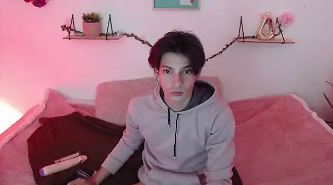 Apolo Hidalgo01 online show from December 2024 01:06:02 PM