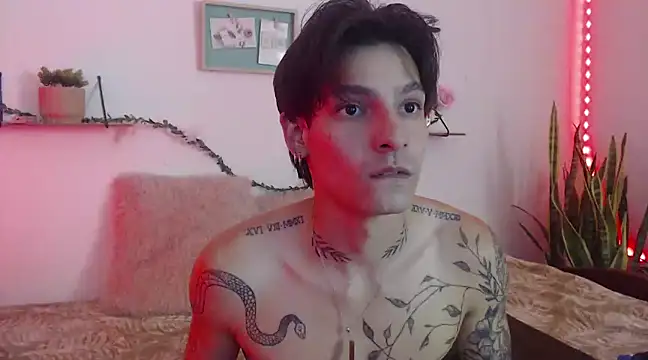 Apolo Hidalgo01 online show from January 2025 04:03:01 PM