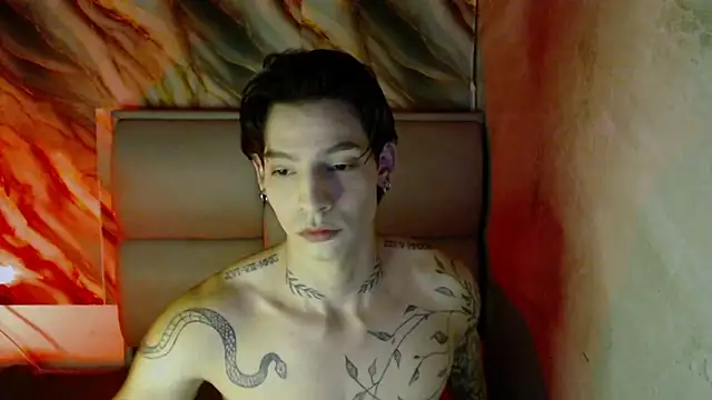 Apolo Hidalgo01 online show from September 2025 06:02:02 PM