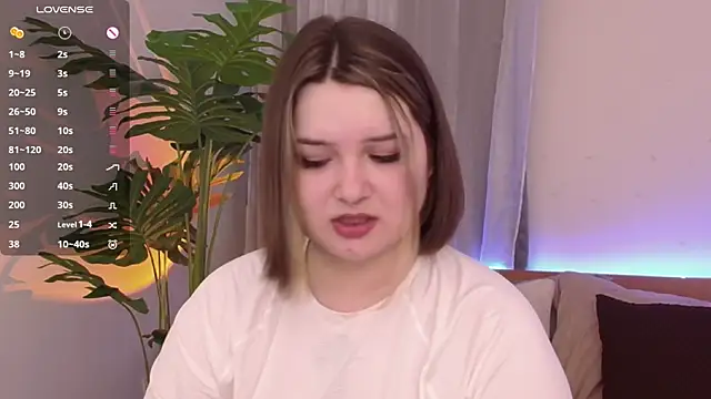 Snapshot of Alice_Walters chatting on January 2025 03:26:02 PM Alice Walters online show from January 2025 03:26:02 PM