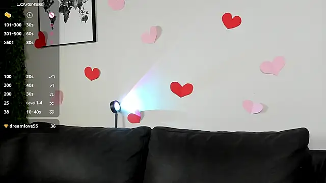 Snapshot of Alice_Walters chatting on February 2025 06:53:01 PM Alice Walters online show from February 2025 06:53:01 PM