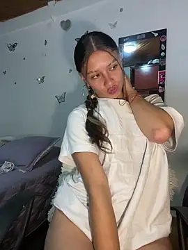 Snapshot of Andi9_ chatting on December 2024 05:21:01 AM Andi9 online show from December 2024 05:21:01 AM