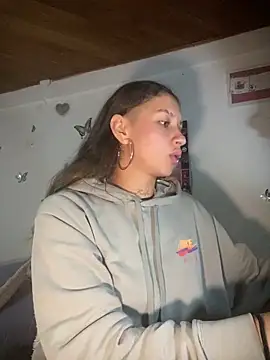 Snapshot of Andi9_ chatting on December 2024 02:34:02 AM Andi9 online show from December 2024 02:34:02 AM