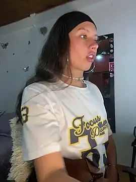 Snapshot of Andi9_ chatting on December 2024 02:43:02 AM Andi9 online show from December 2024 02:43:02 AM