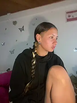 Snapshot of Andi9_ chatting on January 2025 03:44:02 AM Andi9 online show from January 2025 03:44:02 AM