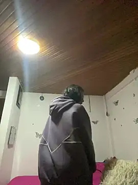 Snapshot of Andi9_ chatting on February 2025 02:37:01 AM Andi9 online show from February 2025 02:37:01 AM