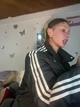 Snapshot of Andi9_ chatting on February 2025 02:00:01 AM Andi9 online show from February 2025 02:00:01 AM