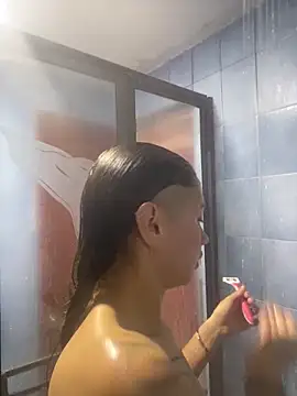 Snapshot of Andi9_ chatting on February 2025 04:13:02 PM Andi9 online show from February 2025 04:13:02 PM