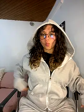 Snapshot of Andi9_ chatting on October 2025 01:03:02 AM Andi9 online show from October 2025 01:03:02 AM