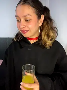 Snapshot of Andi9_ chatting on October 2025 01:09:01 AM Andi9 online show from October 2025 01:09:01 AM