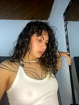 Snapshot of Andi9_ chatting on October 2025 12:54:01 AM Andi9 online show from October 2025 12:54:01 AM