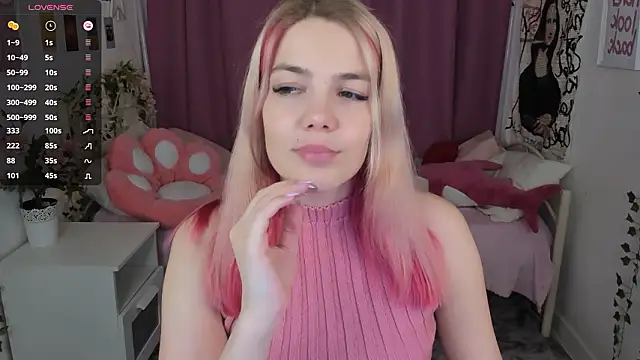 Snapshot of sweetty_ashley chatting on March 2026 06:45:02 PM sweetty ashley online show from March 2026 06:45:02 PM