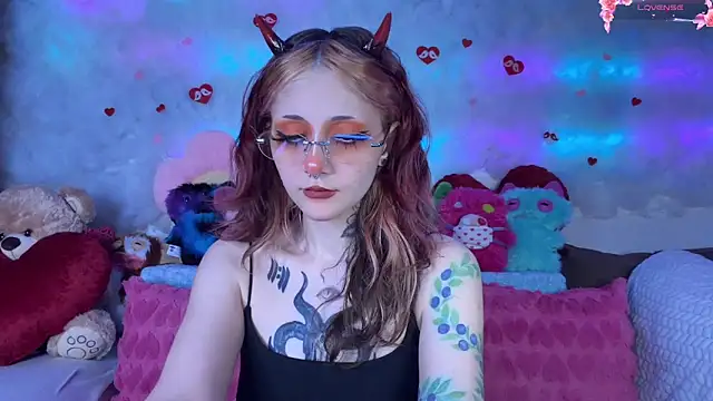 Snapshot of _Devill_Baby chatting on March 2026 08:37:01 PM Devill Baby online show from March 2026 08:37:01 PM