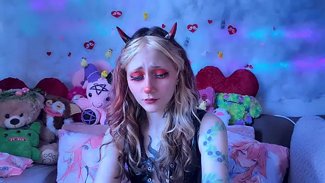 Snapshot of _Devill_Baby chatting on April 2026 07:27:01 AM Devill Baby online show from April 2026 07:27:01 AM