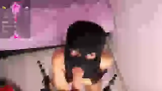 Missslunaa online show from January 2025 10:13:02 PM