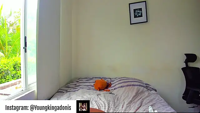 AdonisKnight online show from September 2025 07:06:02 PM