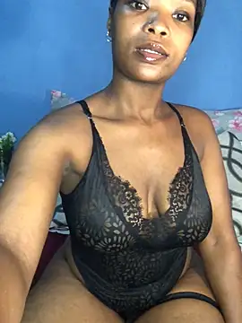 NunuBerry16 online show from December 2024 04:16:02 PM