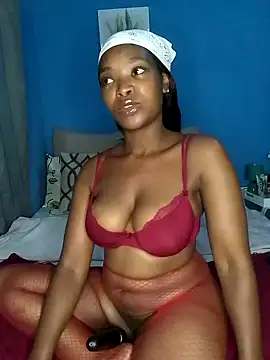 NunuBerry16 online show from January 2025 09:58:01 PM