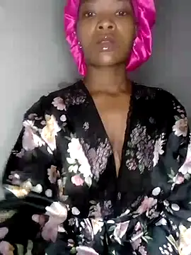 NunuBerry16 online show from March 2025 09:35:01 PM