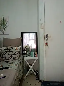 NunuBerry16 online show from October 2025 12:06:01 PM