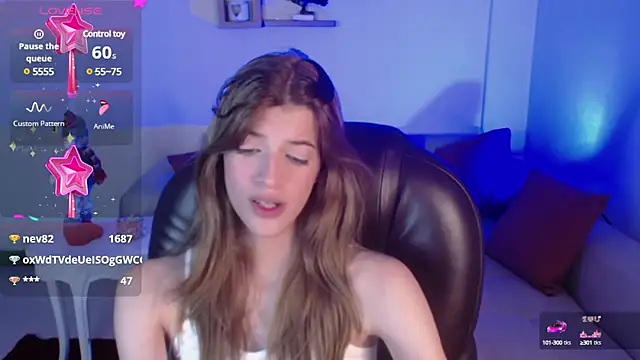 Snapshot of Nora_Vennucci chatting on December 2024 05:30:01 PM Nora Vennucci online show from December 2024 05:30:01 PM