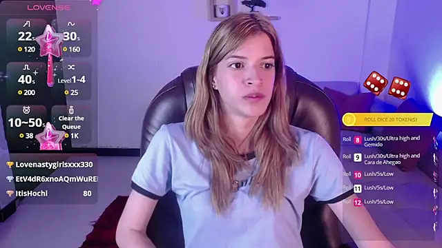 Snapshot of Nora_Vennucci chatting on January 2025 01:13:02 AM Nora Vennucci online show from January 2025 01:13:02 AM