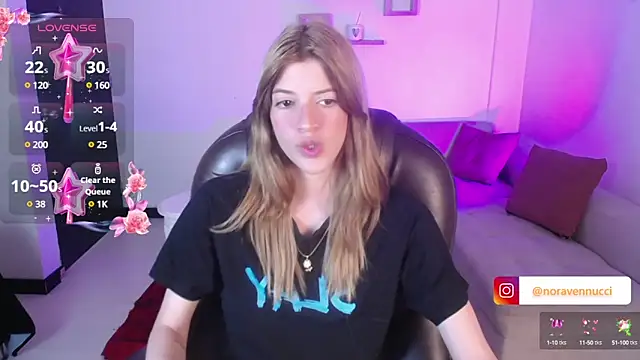 Snapshot of Nora_Vennucci chatting on February 2025 06:45:01 PM Nora Vennucci online show from February 2025 06:45:01 PM