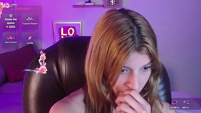 Snapshot of Nora_Vennucci chatting on February 2025 11:36:01 PM Nora Vennucci online show from February 2025 11:36:01 PM