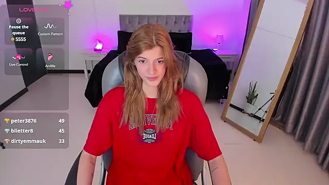 Snapshot of Nora_Vennucci chatting on March 2025 04:01:02 PM Nora Vennucci online show from March 2025 04:01:02 PM