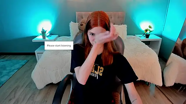 Snapshot of Nora_Vennucci chatting on November 2025 12:40:02 PM Nora Vennucci online show from November 2025 12:40:02 PM