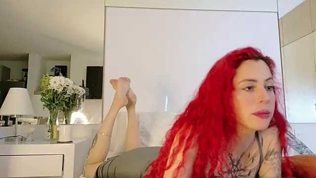 Borbala Iggy online show from November 2025 12:27:01 AM