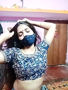 Cute-Simmi online show from December 2024 05:05:01 PM