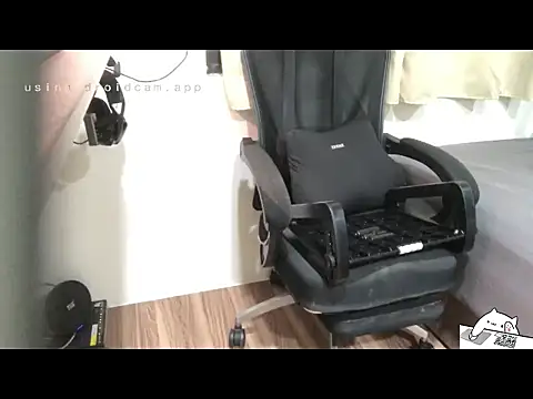 Ryan67533 online show from April 2026 07:50:02 AM